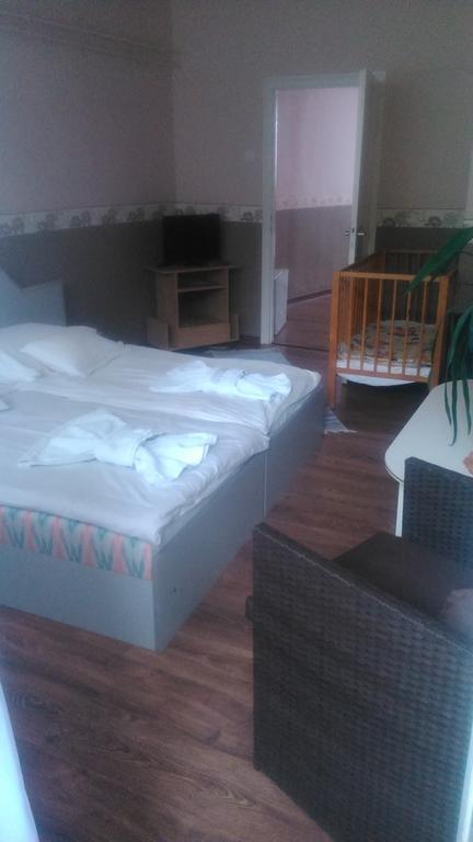 Hotel Dombóvár الغرفة الصورة