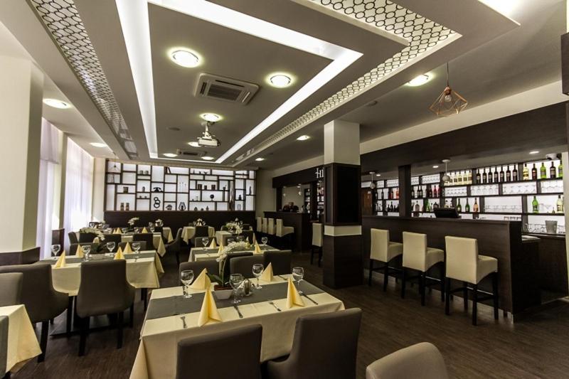 Hotel Dombóvár المظهر الخارجي الصورة